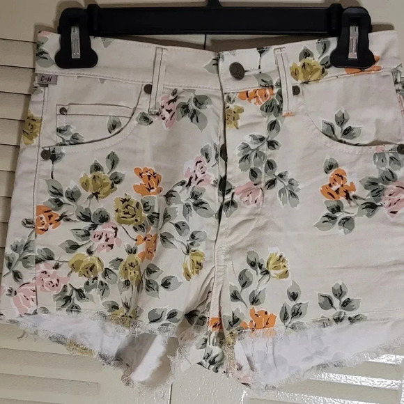 Citizens Of Humanity Pants - Citizens of humanity shorts women's size 26 beige